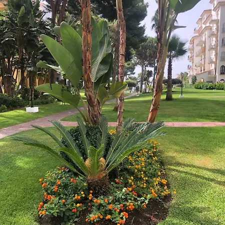 Beach Front Apt 506, Andalucia Del Mar, Puerto Banus Apartment